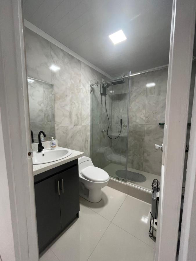 Ferienwohnung Alicia'S Place 10 Min From Airport Alajuela Exterior foto