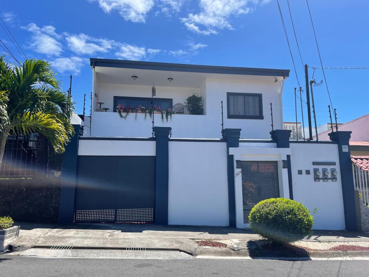 Ferienwohnung Alicia'S Place 10 Min From Airport Alajuela Exterior foto